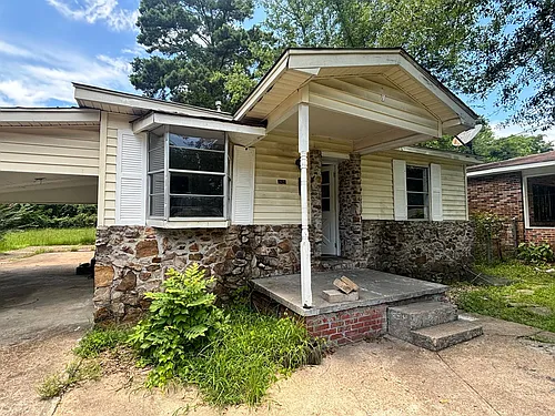 2829 Comfort St Photo 1