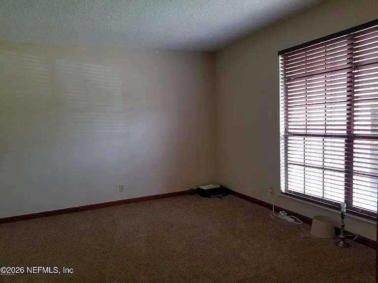 2384 Stonebridge Dr — Photo 5