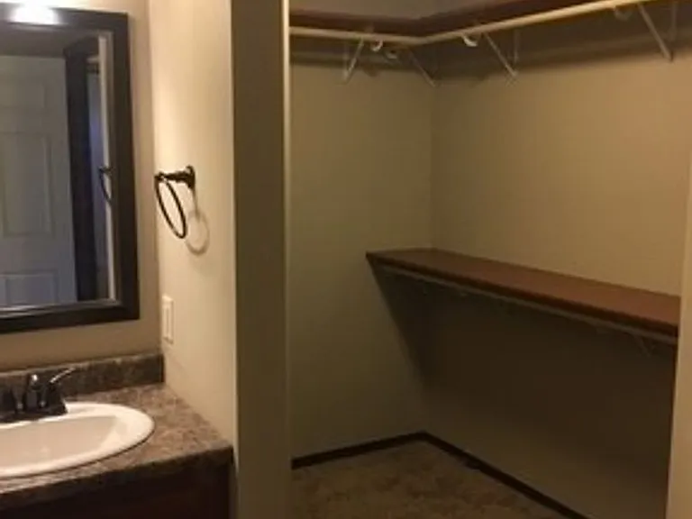 100 Tanner Ct — Photo 12