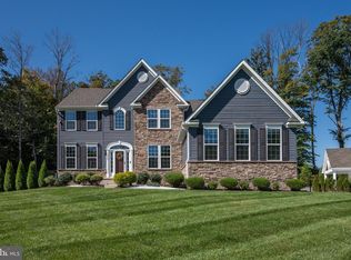 1212 Peach Tree Ct, Delran, NJ 08075