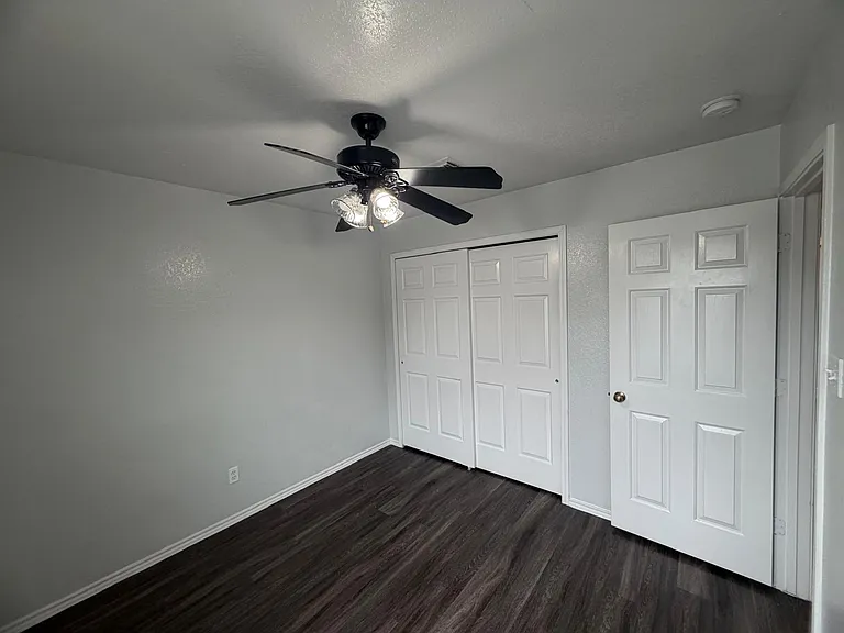 10126 Sungate Park — Photo 7