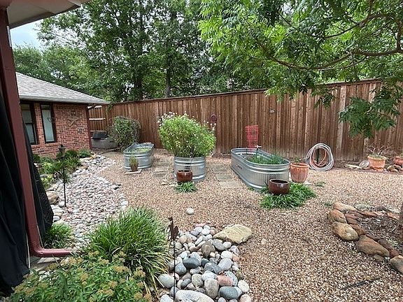 5th image of 3417 Nottingham Dr