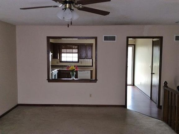 4th image of 13912 Dundee Cir