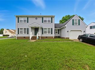 421 Willow Bend Dr, Chesapeake, VA 23323