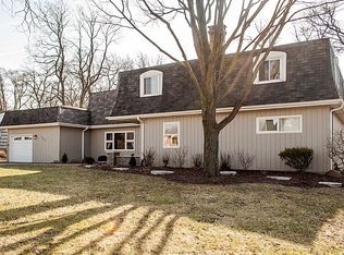 11223 Sequoya Ln, Indian Head Park, IL