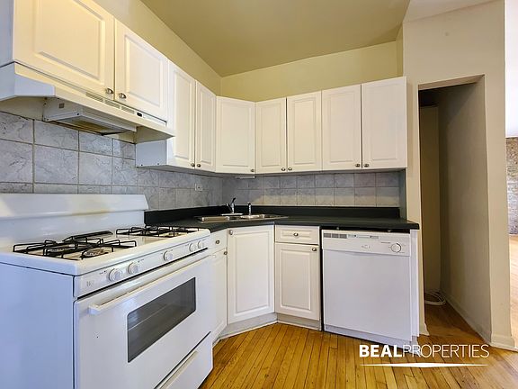 5th image of 4225 N Paulina St #5000b2d91