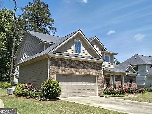 4 bed, 3.5 bath, 3269 sqft, $2,800 — Photo 2