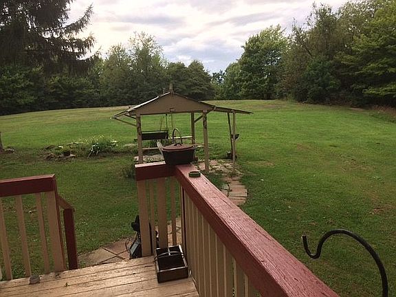 5th image of 34 Joseph Ln