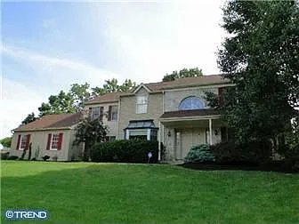 6 Marian Cir photo 1