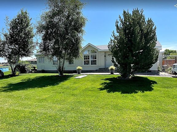 2nd image of 3238 NE Owens Ct