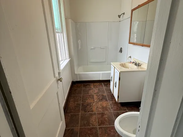 3200 Rothpletz St, Pittsburgh, PA 15212