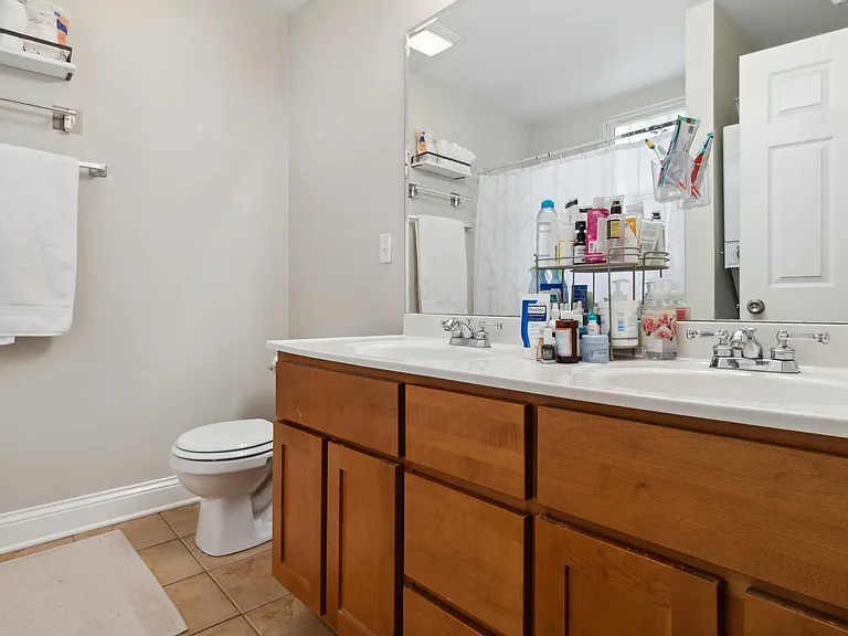 616 S Oakley Blvd #2 — Photo 11