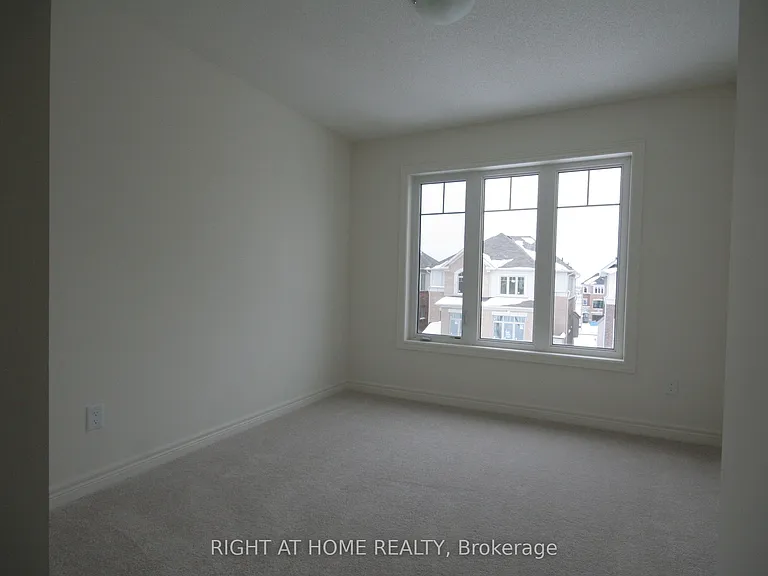 3949 Tufgar Cres — Photo 16