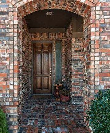 3rd image of 12544 Saratoga Springs Cir