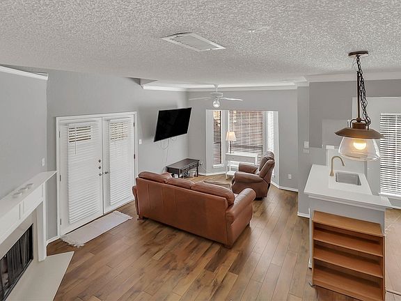 5th image of 14333 Preston Rd APT 2103