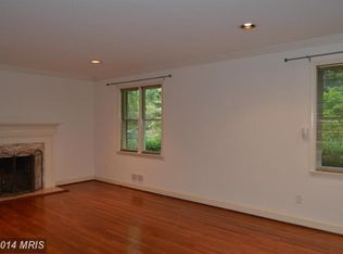 5215 Brookeway Dr, Bethesda, MD 20816