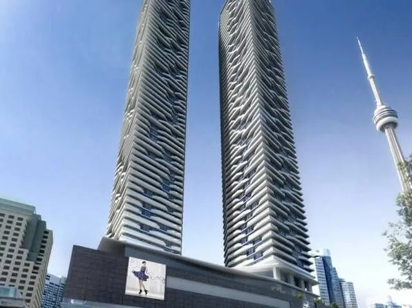 100 Harbour St, Toronto, ON