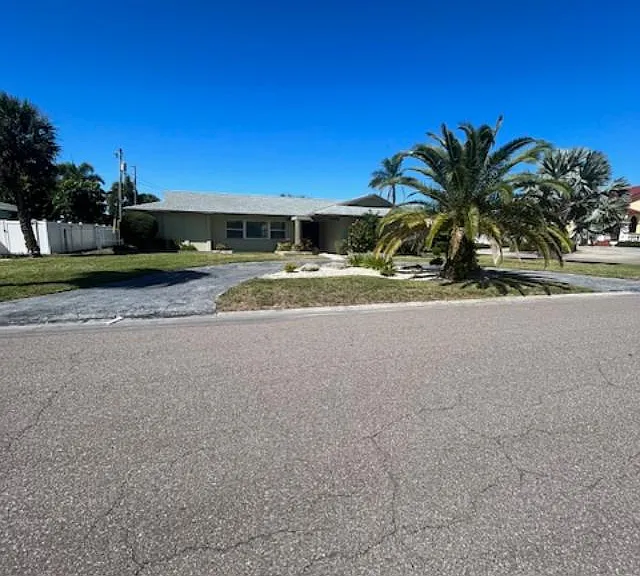 1910 Bayshore_10172023