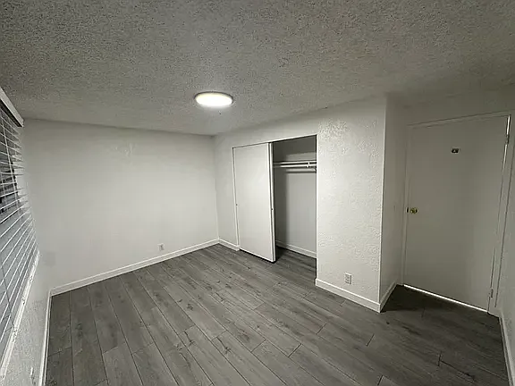 120 Stanford Dr #C — Photo 15