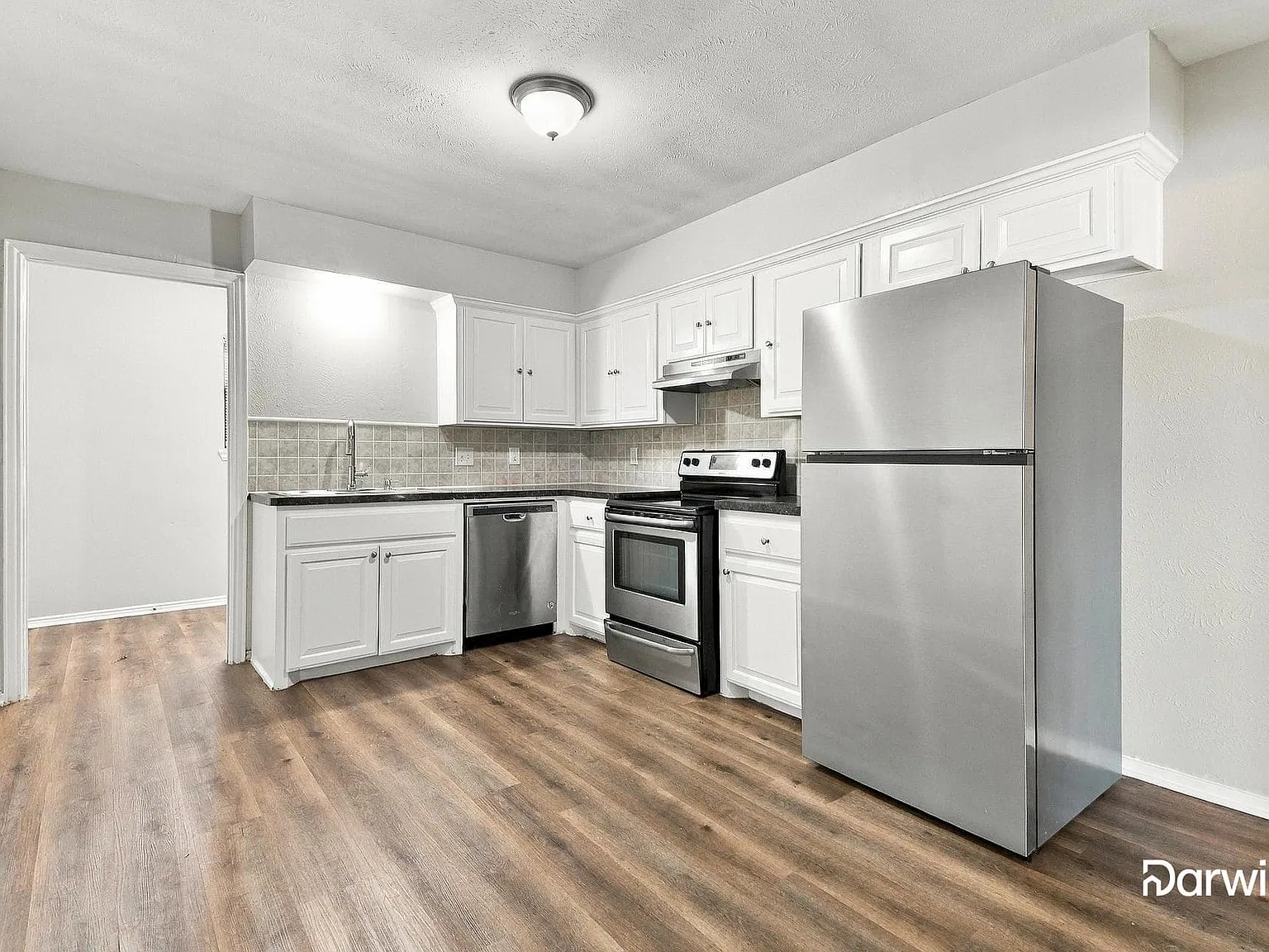 3 bed, 2.0 bath, 1260 sqft, $1,925 — Photo 3