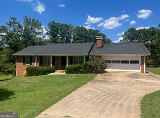 122 Lakecrest Dr, Lagrange, GA