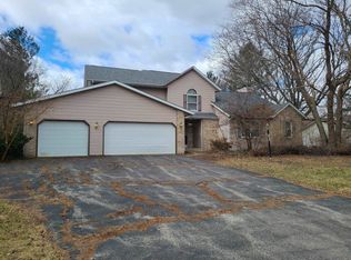 1406 Sweetclover Ln, Rockford, IL 61107