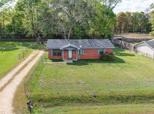 98 Poplar St, Grove Hill, AL 36451