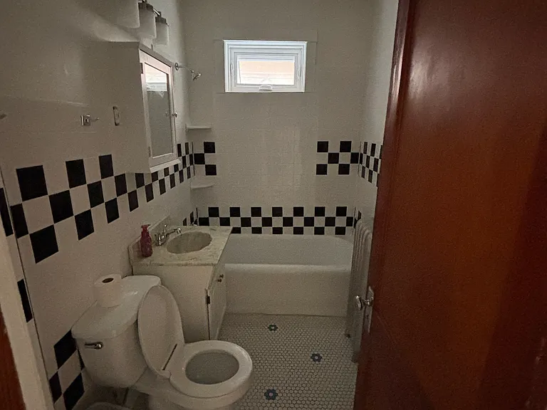 4552 S Christiana Ave #1 — Photo 8