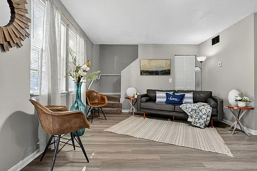 Oakwood Townhomes Photo 1