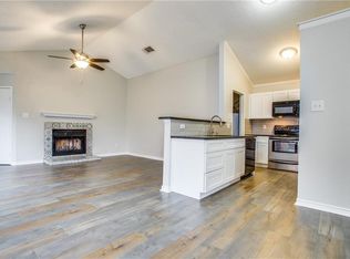257 Teakwood Ln, Lewisville, TX 75067