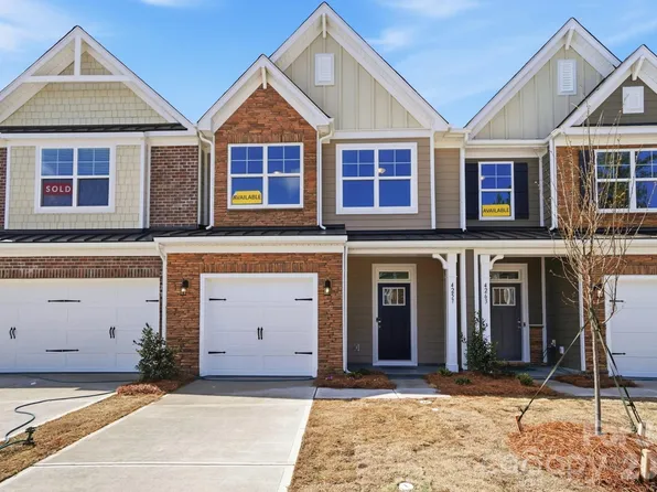 4257 Black Ct, Harrisburg, NC 28075