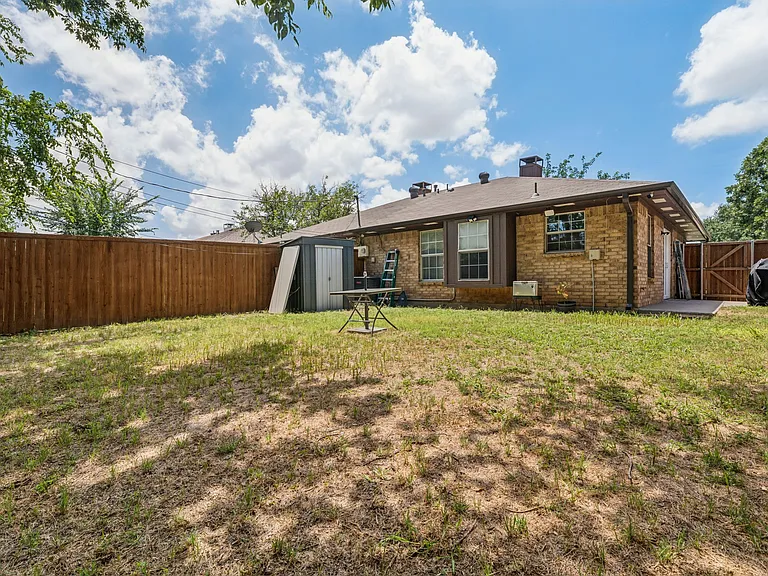9780 Windy Ridge Rd — Photo 17