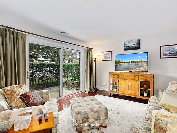 2nd image of 612 Waterford Dr #1A