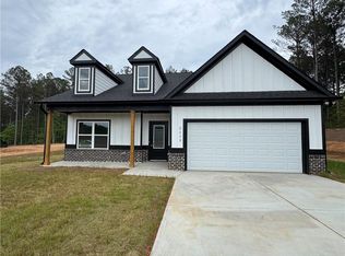 2113 N Hicks Rd, Toccoa, GA 30577