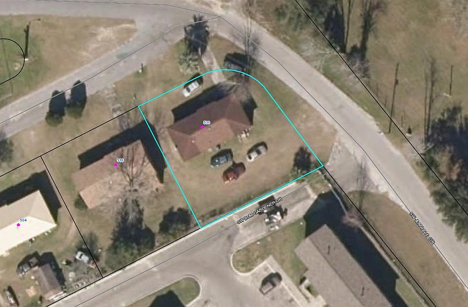 1st image of 530 SW Jeanette Cir