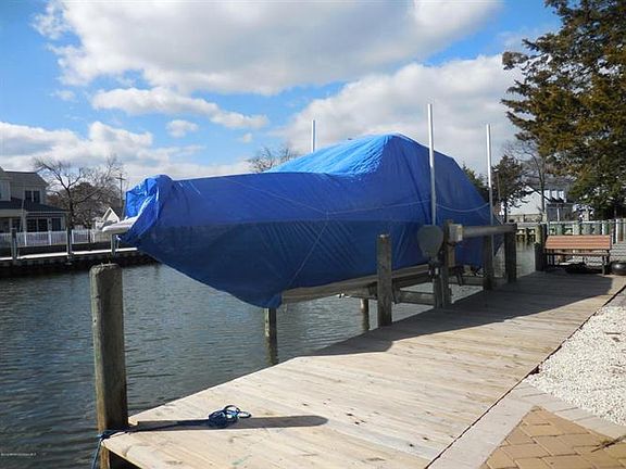 5th image of 779 North Dr