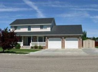 3872 S Stonehaven Dr, Ammon, ID 83406