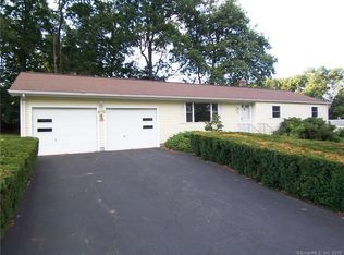 108 Glenwood Dr, Plainville, CT 06062