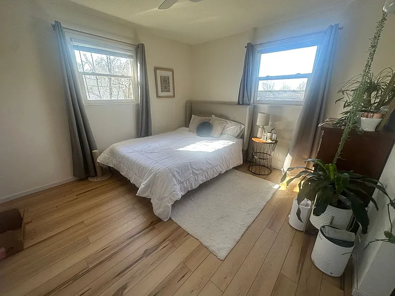 712 E Roanoke St #1 — Photo 17