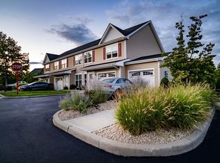 51613 Annie Ave, Pleasant Valley, NY 12569