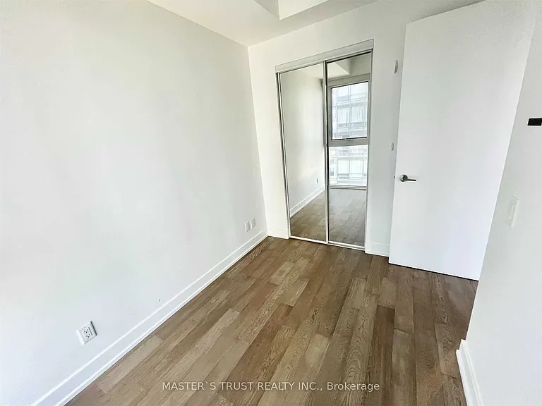 7 Grenville St #1601 — Photo 23