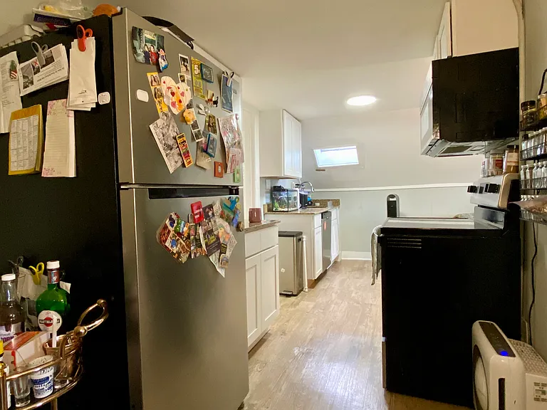 Kitchen, furnished
