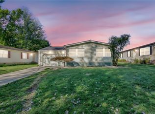 9 Sunset Dr, Lagrange, OH 44050