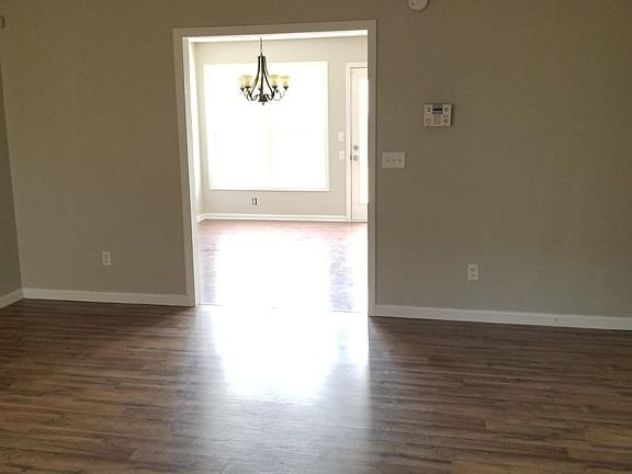 4th image of 392 Kelli Rose Way