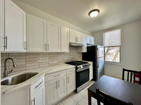 1816 Stanhope St Floor 2, Ridgewood, NY 11385