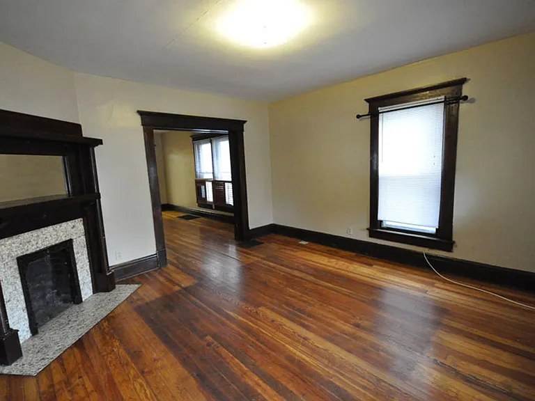 25 E Blake Ave — Photo 4