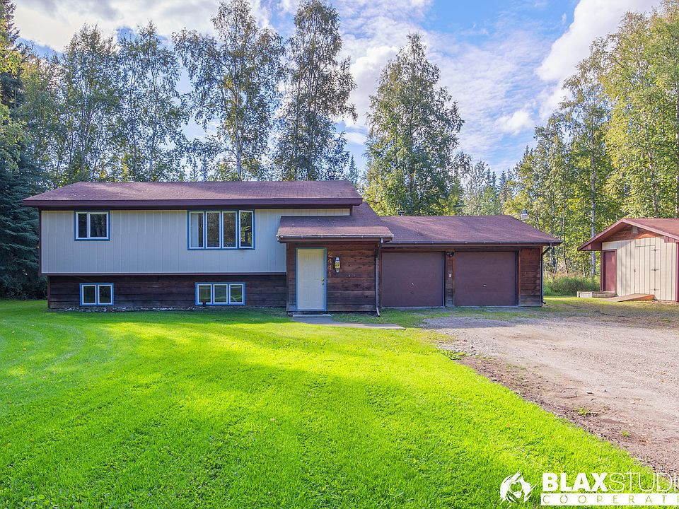 1st image of 2441 Columbine Dr
