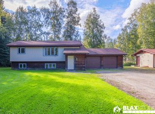 2441 Columbine Dr, North Pole, AK 99705