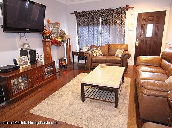 4th image of 20 Crispi Ln