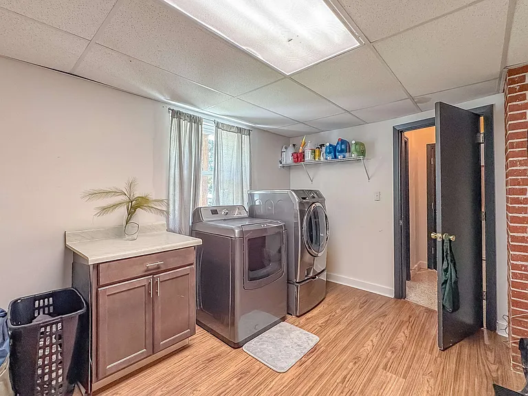 1044 Seminole Dr — Photo 43
